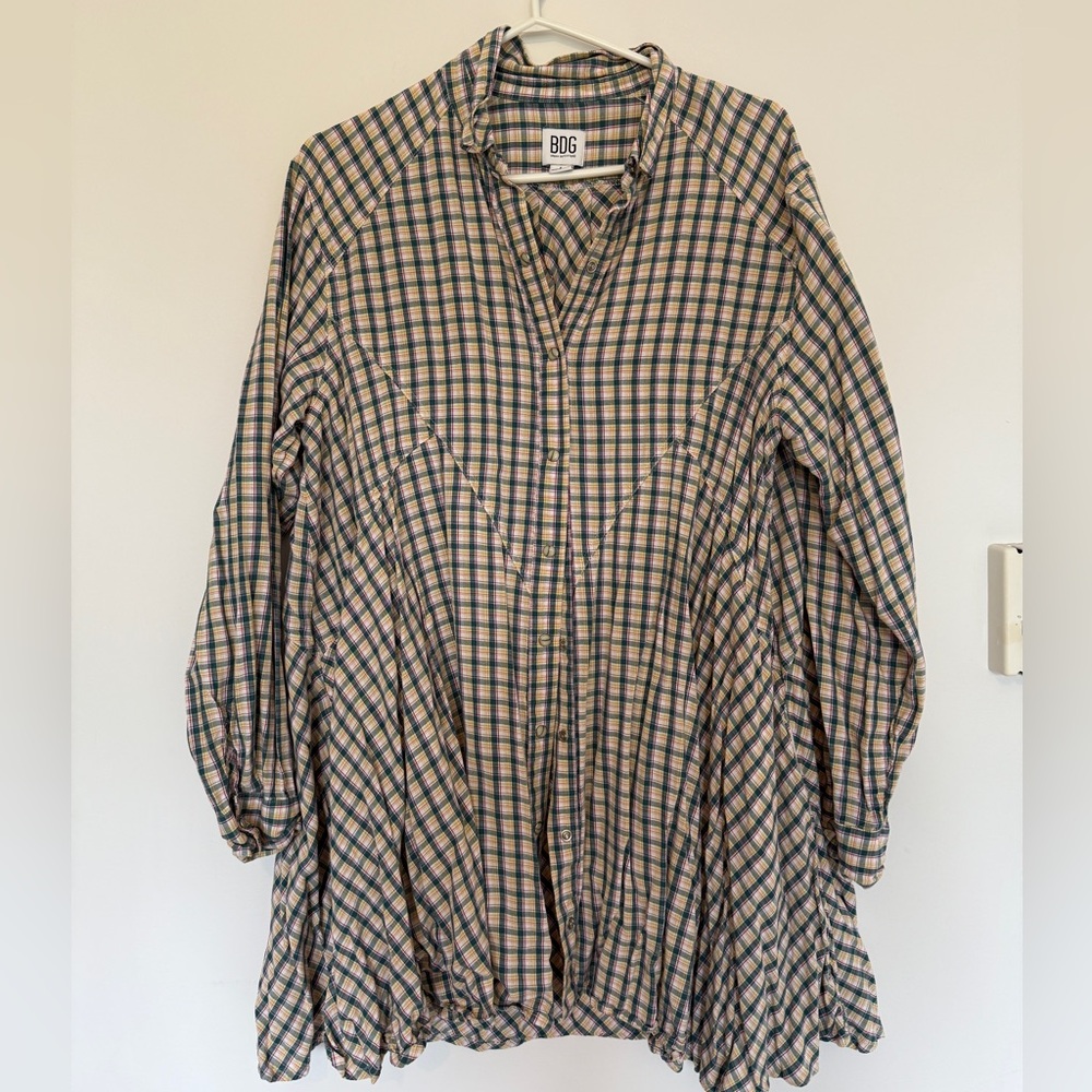 BDG Checkered Long Sleeve Shirt in Blue and Tan - Picture 1 of 1